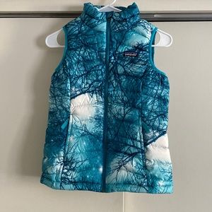 Patagonia girls puffer vest